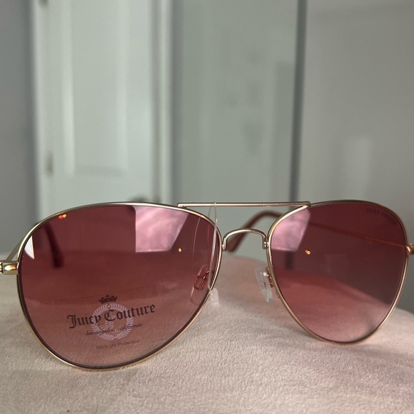 NWOT Juicy Couture Pink Lens With Gold Accent Heart - Picture 4 of 10